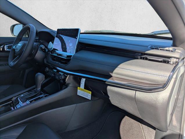 New 2026 Jeep Compass Latitude AWD/4WD image 26