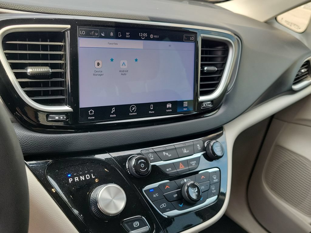 Used 2023 Chrysler Pacifica Touring-L FWD image 29