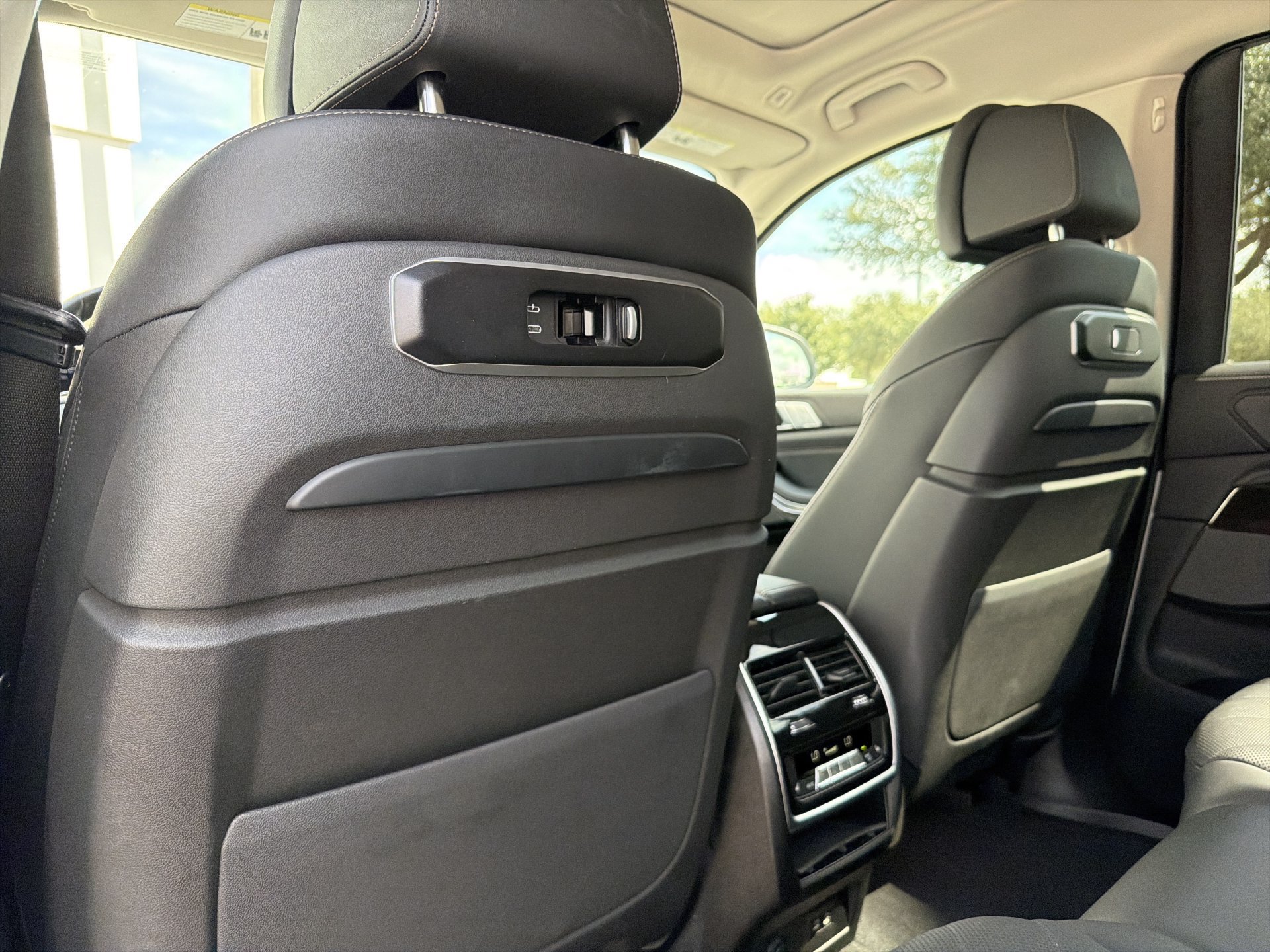 Certified 2026 BMW X7 xDrive40i AWD/4WD image 21