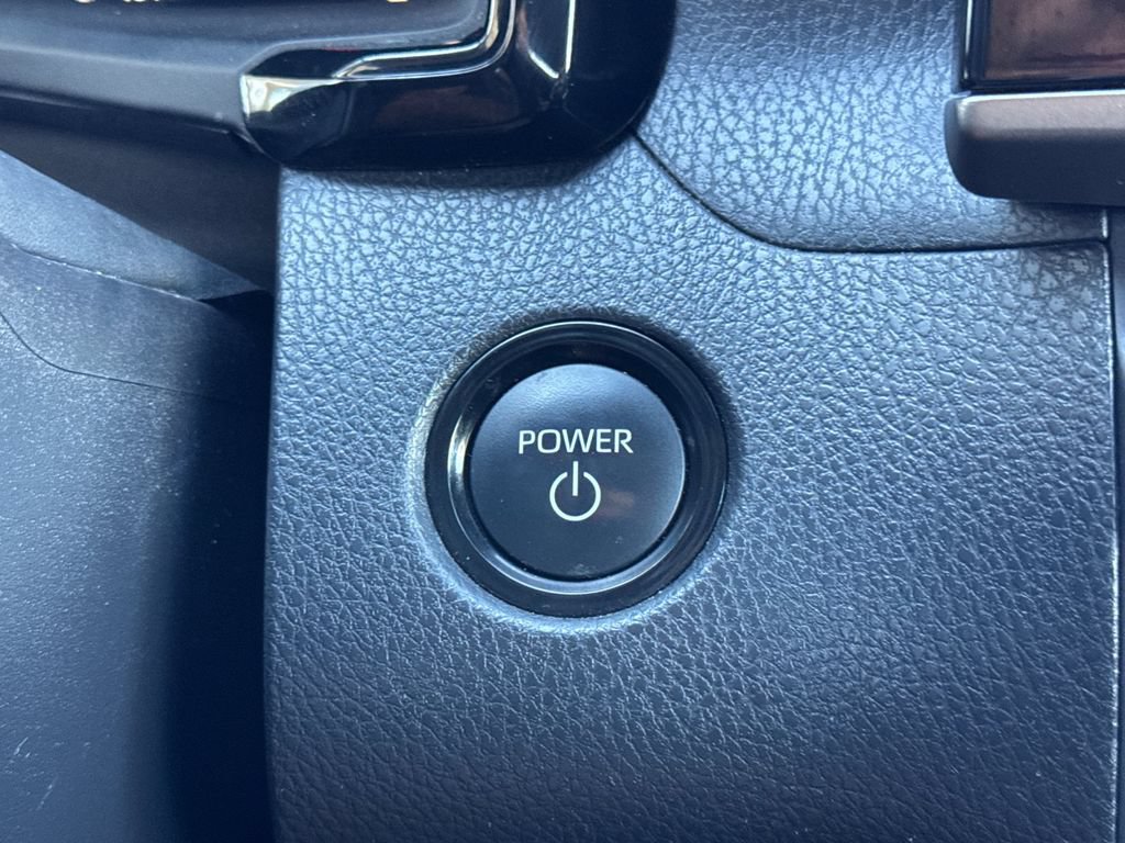 Used 2025 Toyota Camry LE FWD image 23