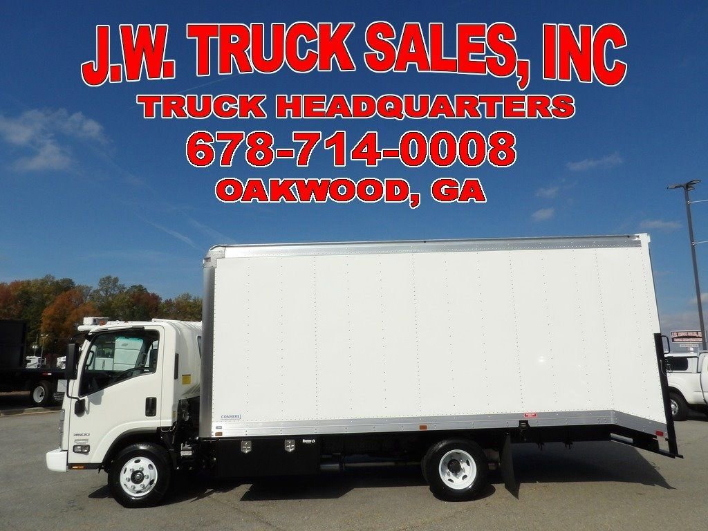 Used 2024 Chevrolet Low Cab Forward image 2