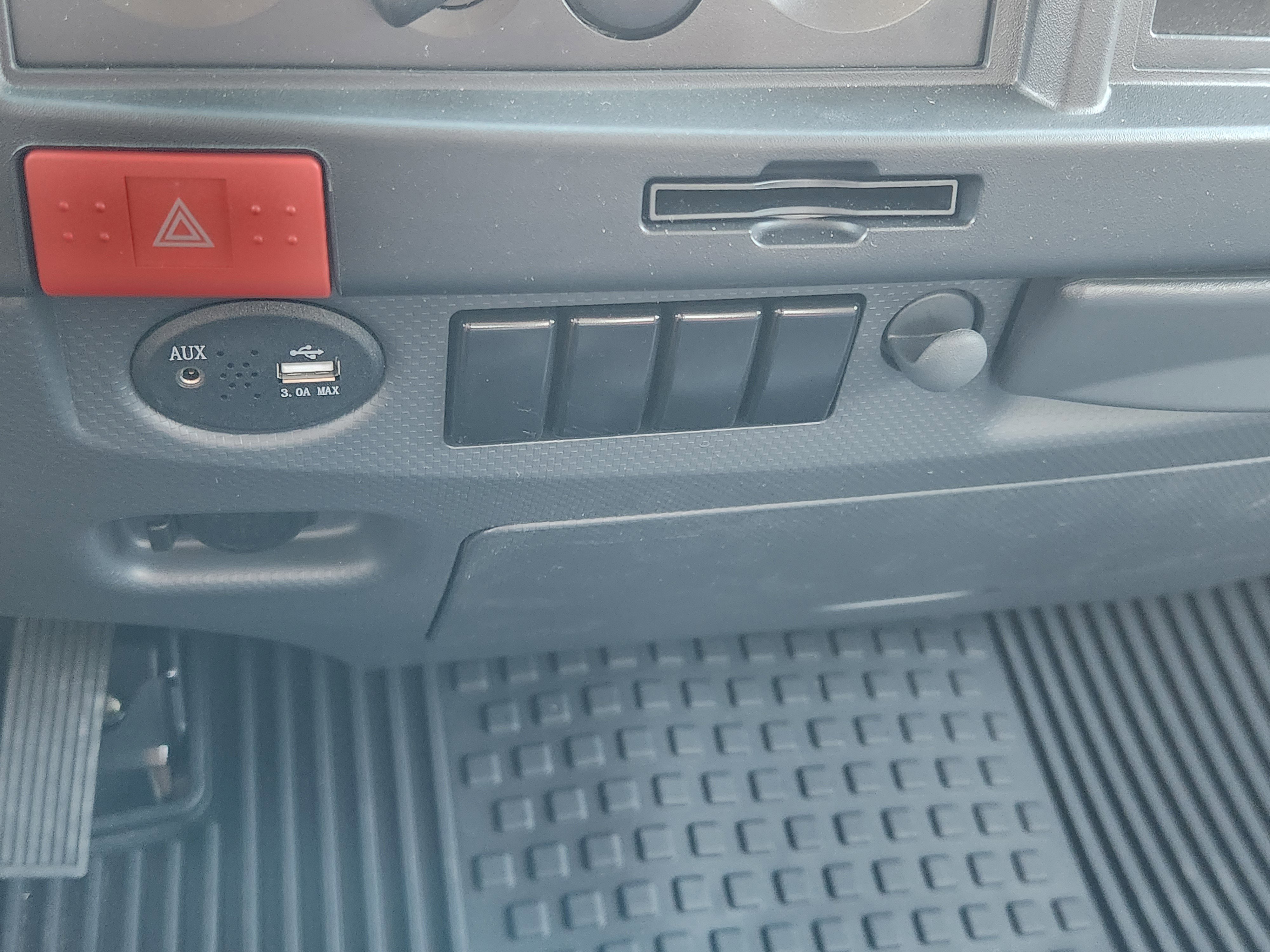 New 2025 Chevrolet Low Cab Forward image 19