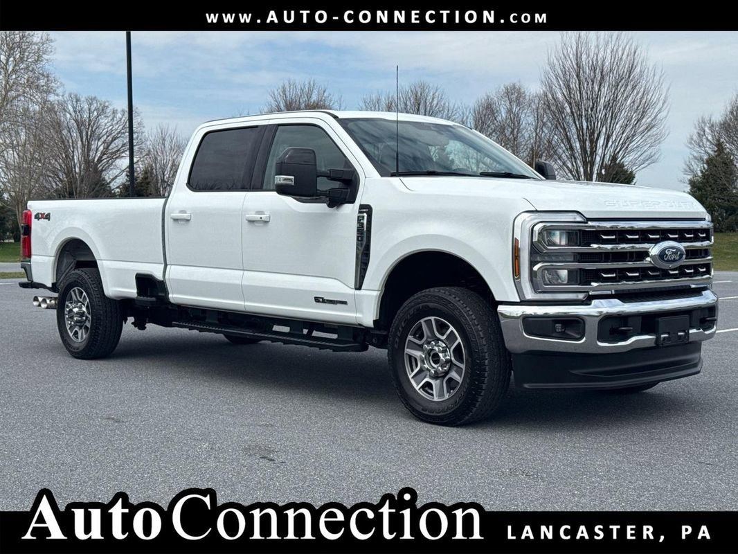 Used 2025 Ford F350 Lariat w/ Camper Package image 1