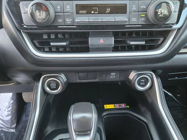 Certified 2025 Toyota Grand Highlander AWD image 17