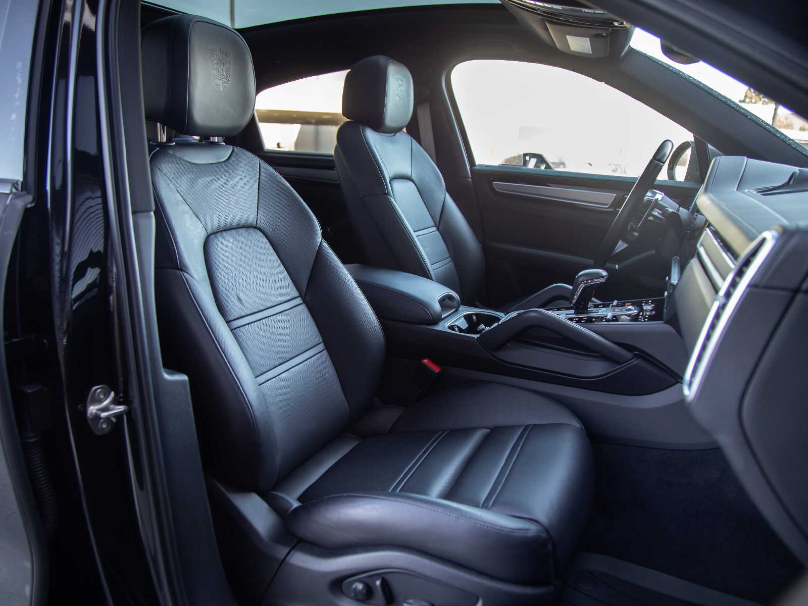 Certified 2023 Porsche Cayenne S AWD/4WD image 26