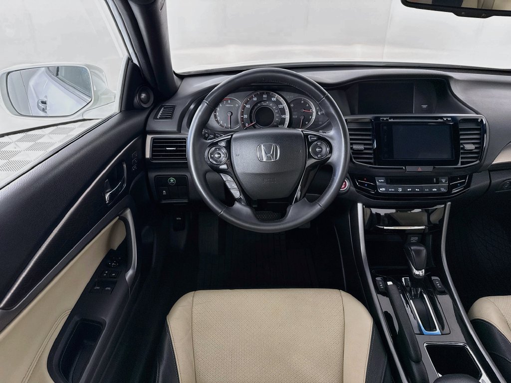 Used 2016 Honda Accord EX-L image 22