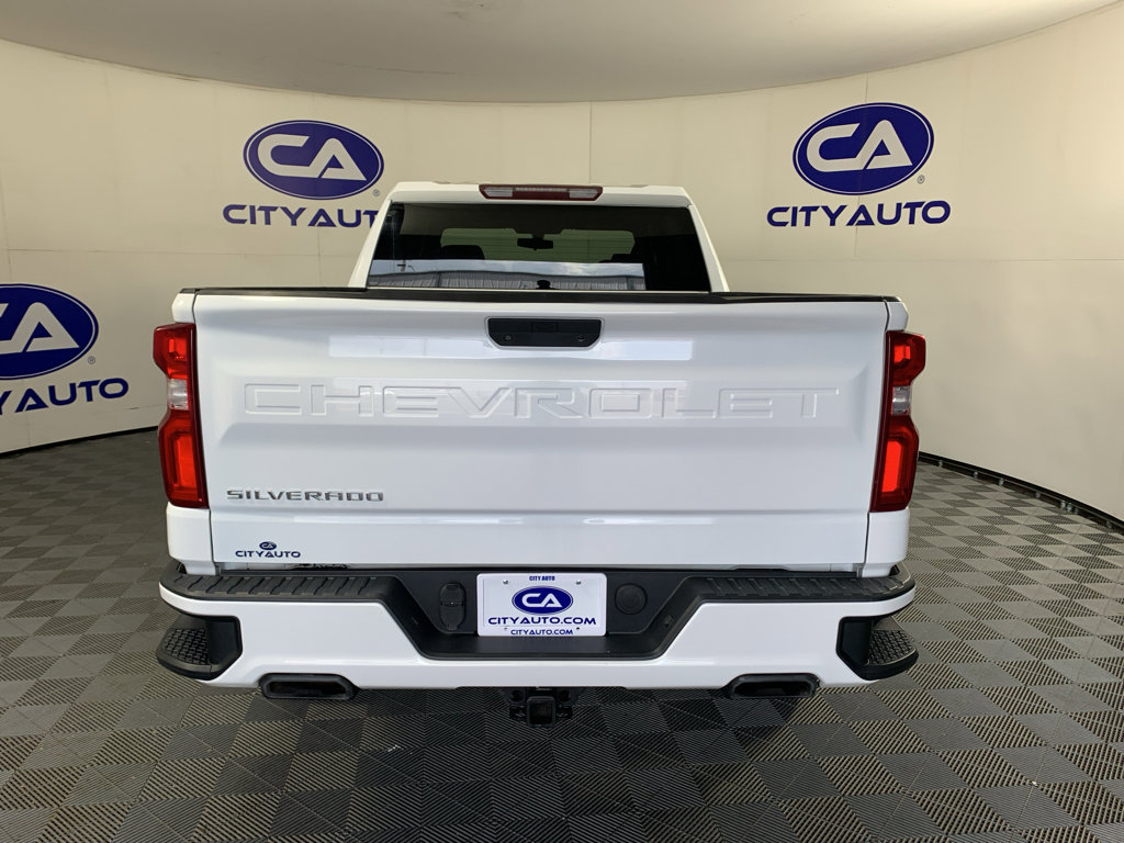 Used 2019 Chevrolet Silverado 1500 Custom w/ Custom Value Package AWD/4WD image 4