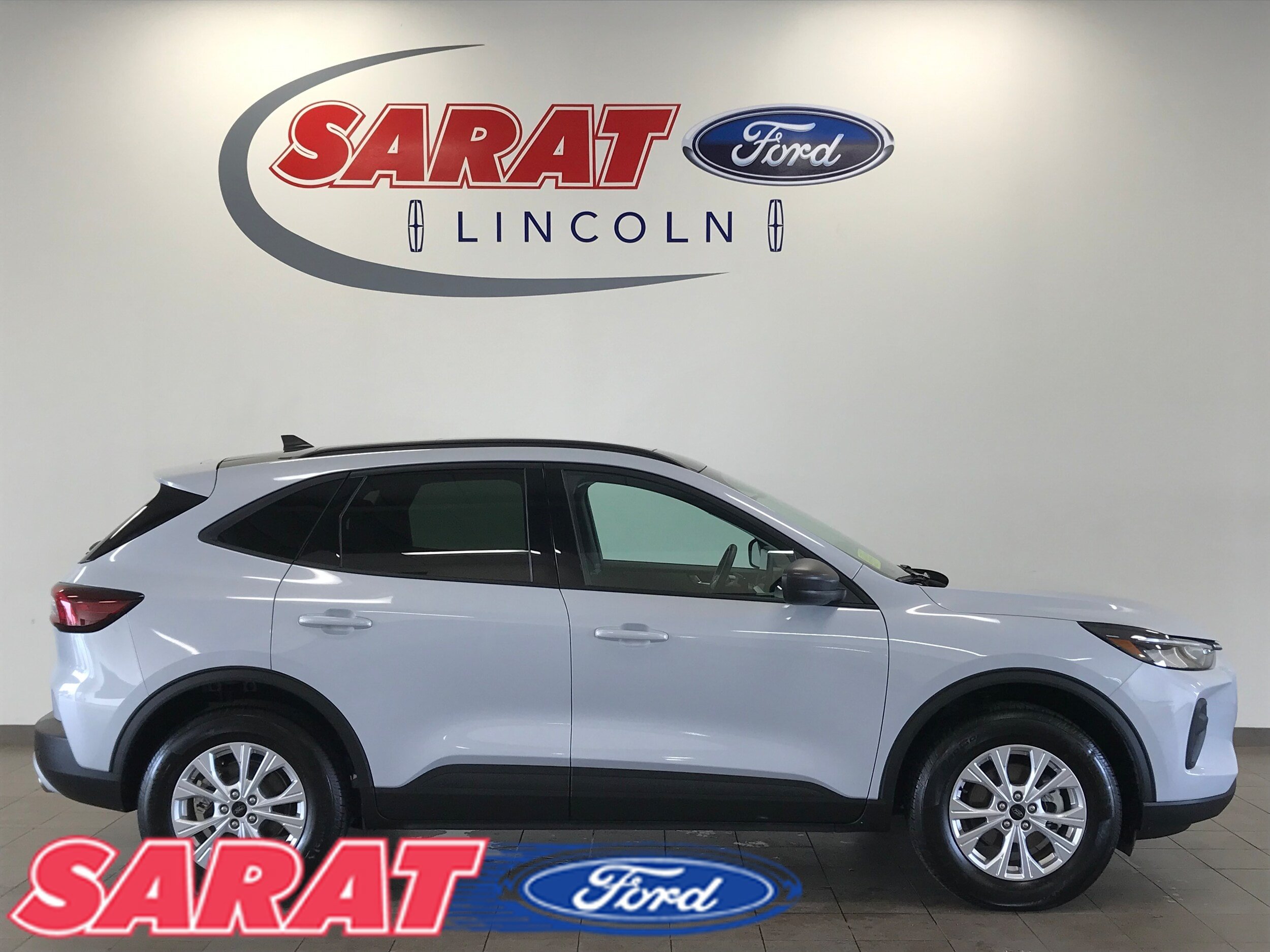 Certified 2026 Ford Escape Active w/ Active Premium Tech Pack AWD/4WD image 1
