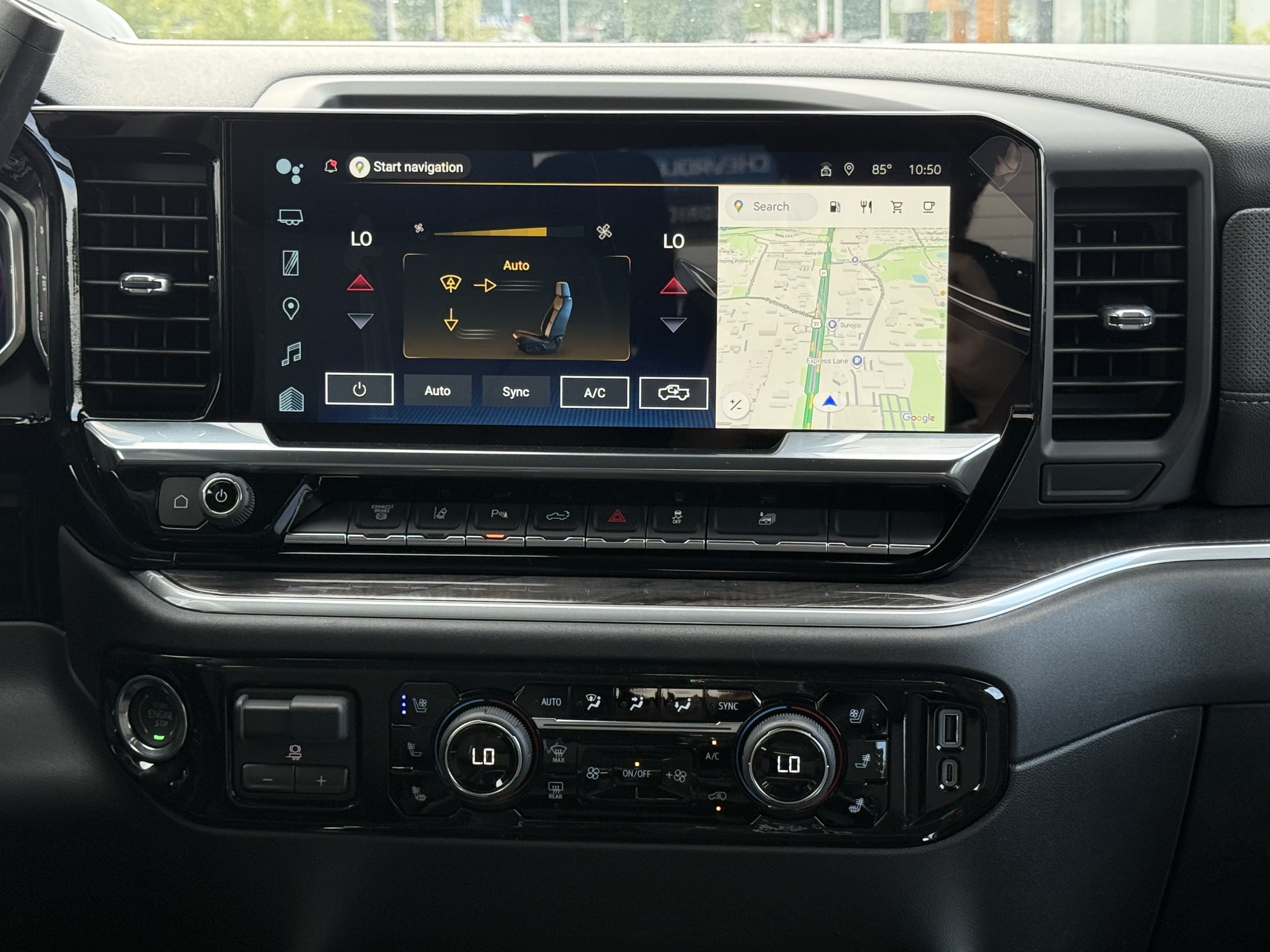 New 2026 Chevrolet Silverado 2500 LTZ w/ LTZ Premium Package AWD/4WD image 28