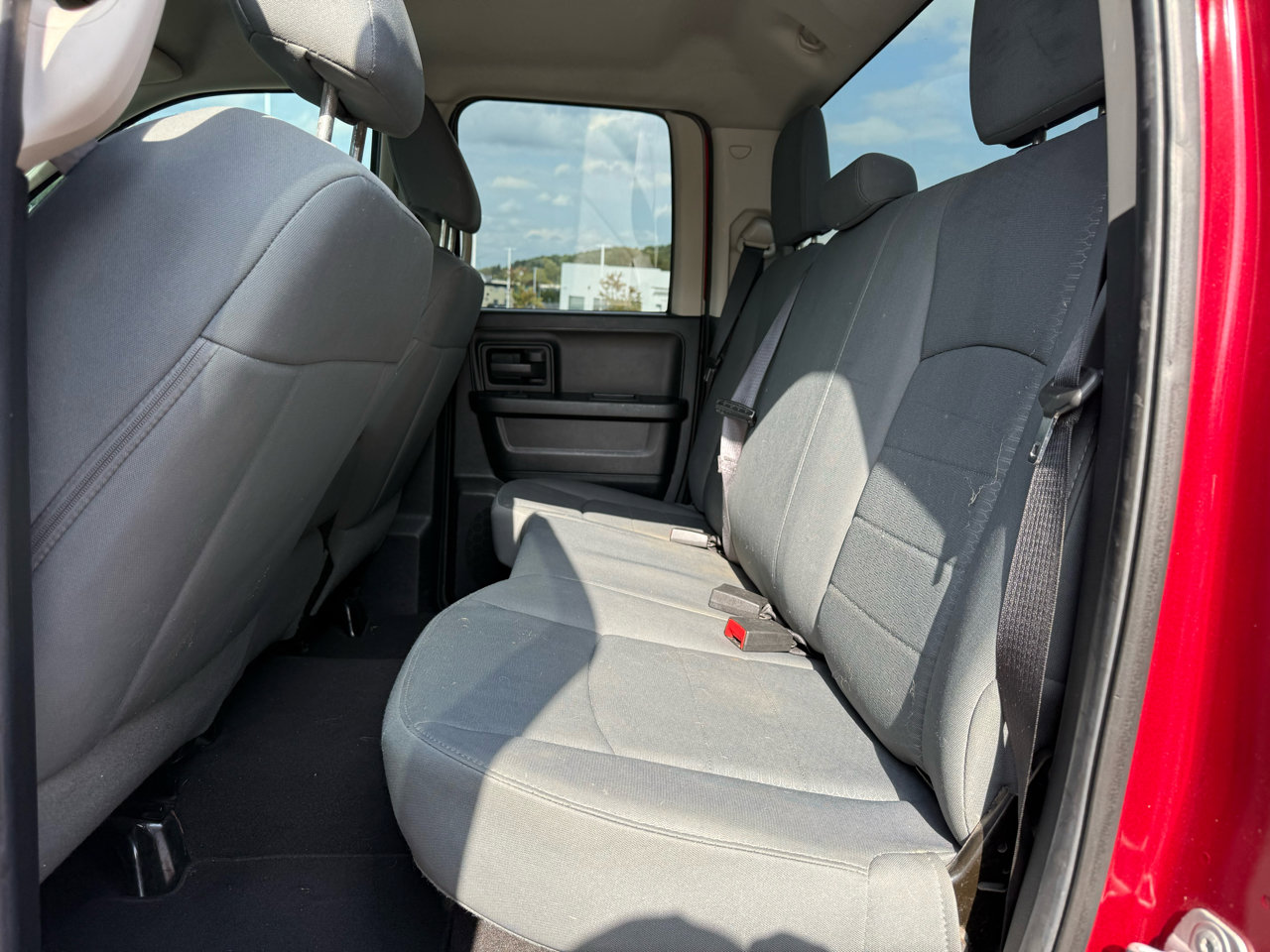 Used 2014 RAM 1500 Express image 17