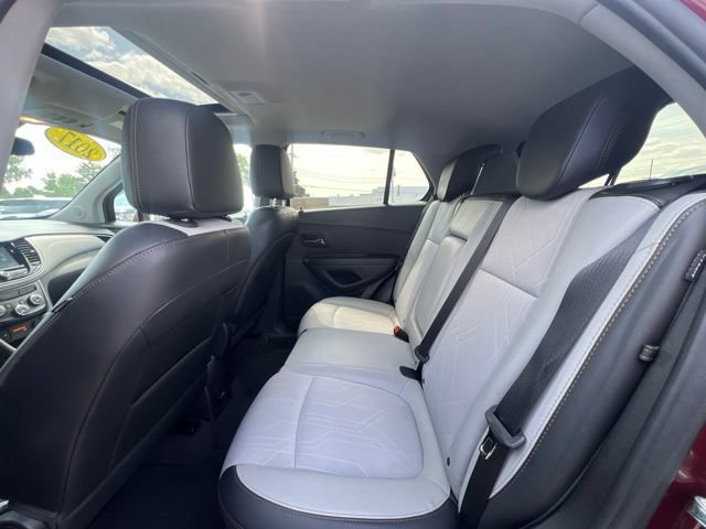 Used 2017 Chevrolet Trax LT w/ Sun & Sound Package FWD image 15
