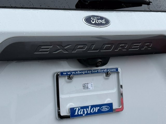 Certified 2021 Ford Explorer XLT w/ Equipment Group 202A AWD/4WD image 30