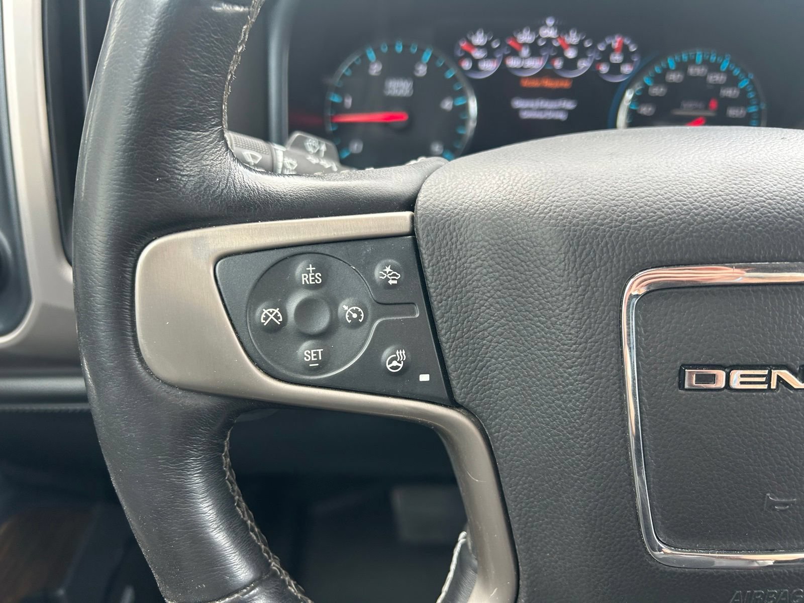 Used 2018 GMC Sierra 2500 Denali w/ Snow Plow Prep Package AWD/4WD image 17
