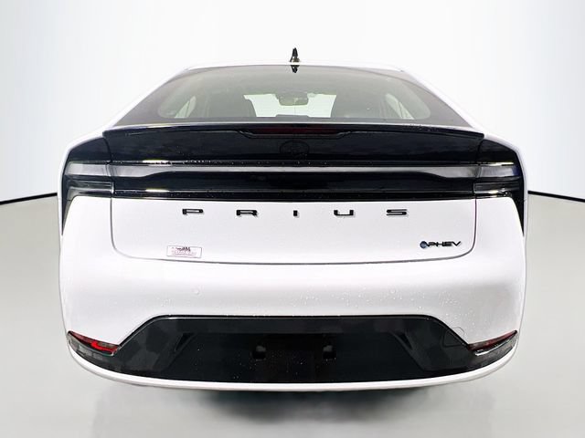 New 2026 Toyota Prius Plug-In Hybrid FWD image 4