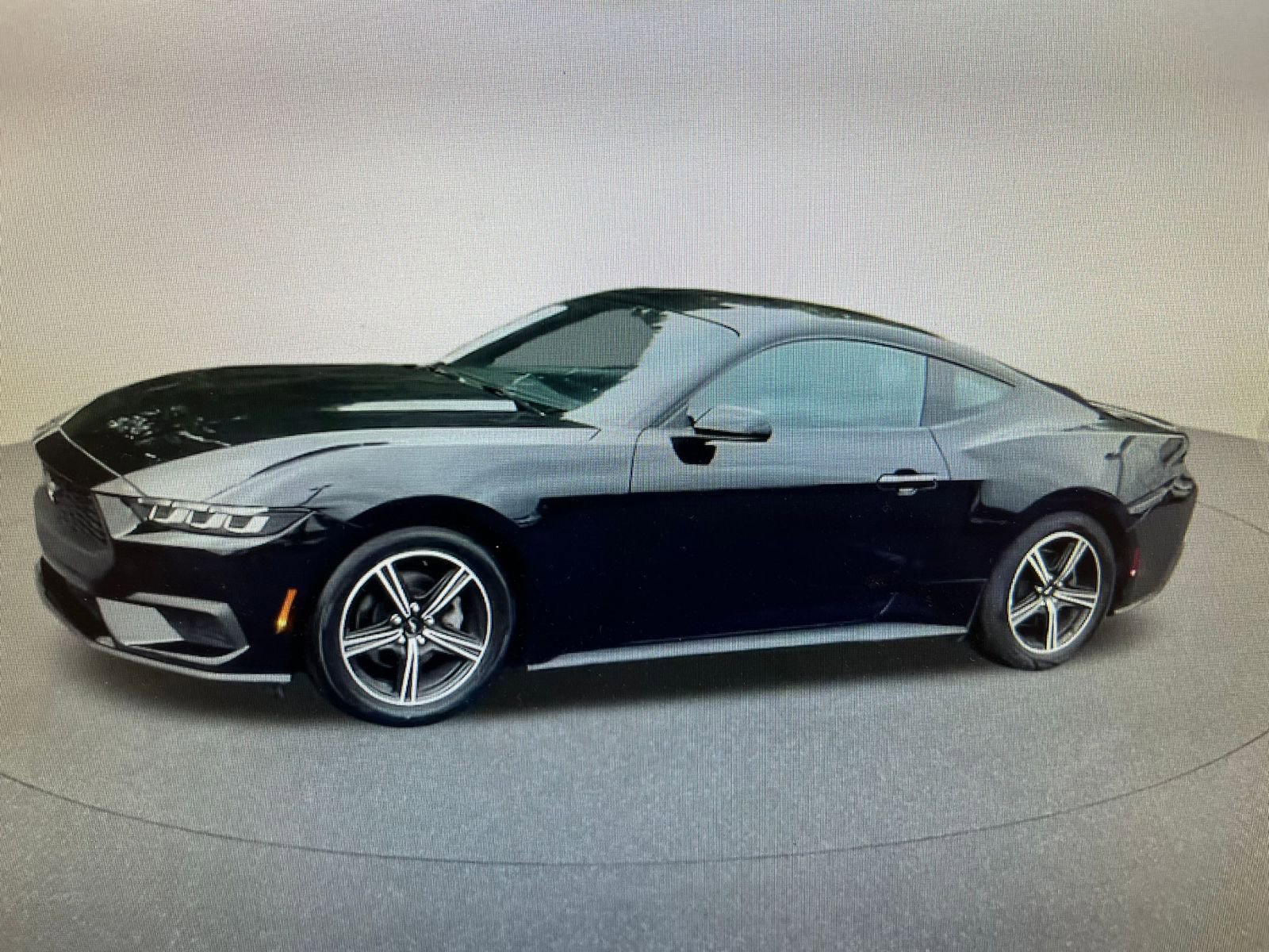 Used 2024 Ford Mustang Premium image 9