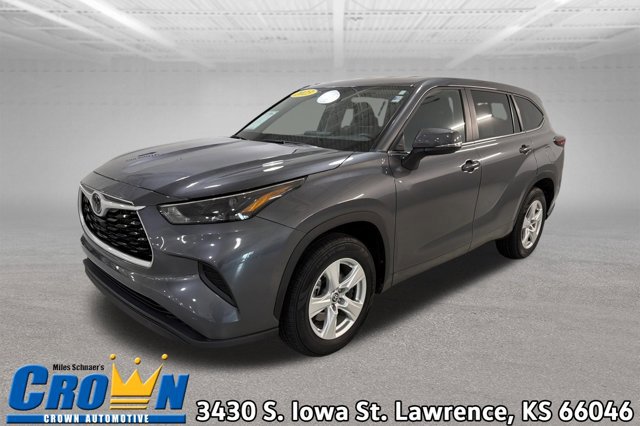 Used 2023 Toyota Highlander L FWD video 1