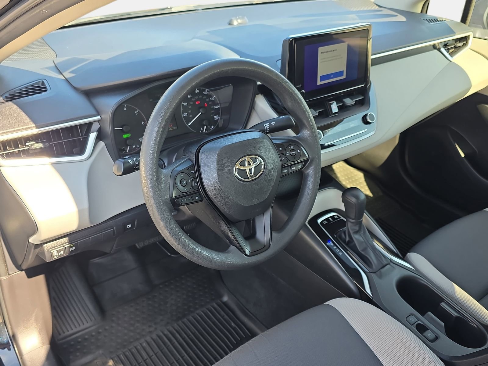 Used 2024 Toyota Corolla LE image 15