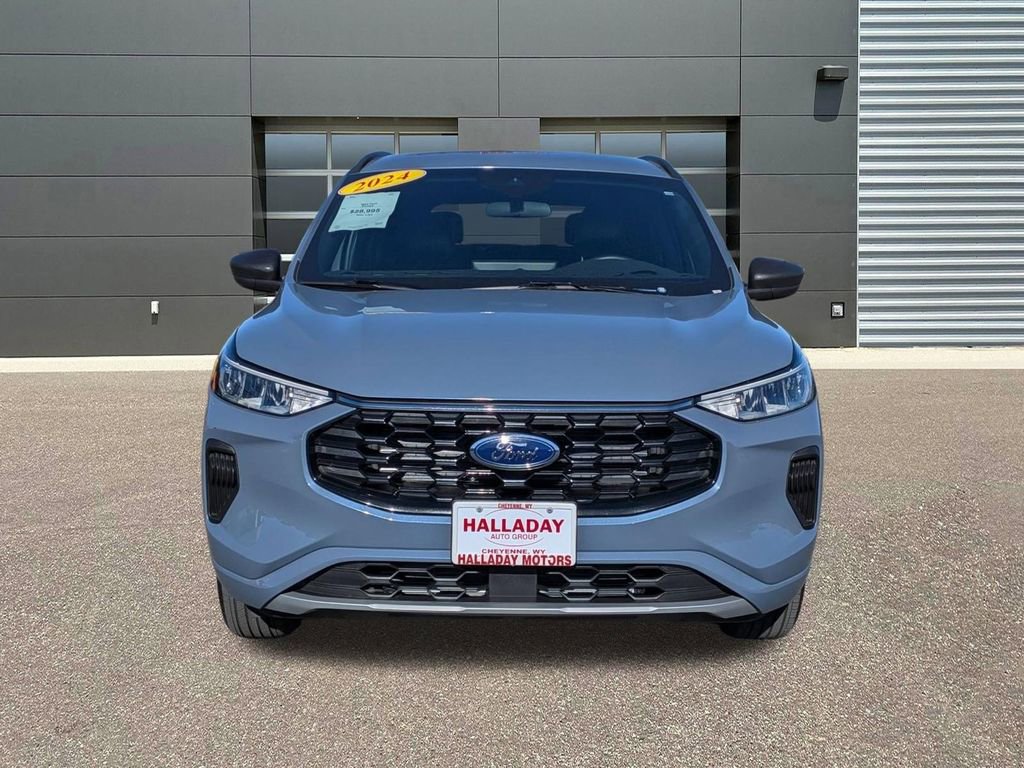 Used 2024 Ford Escape ST-Line w/ Tech Pack #1 image 2