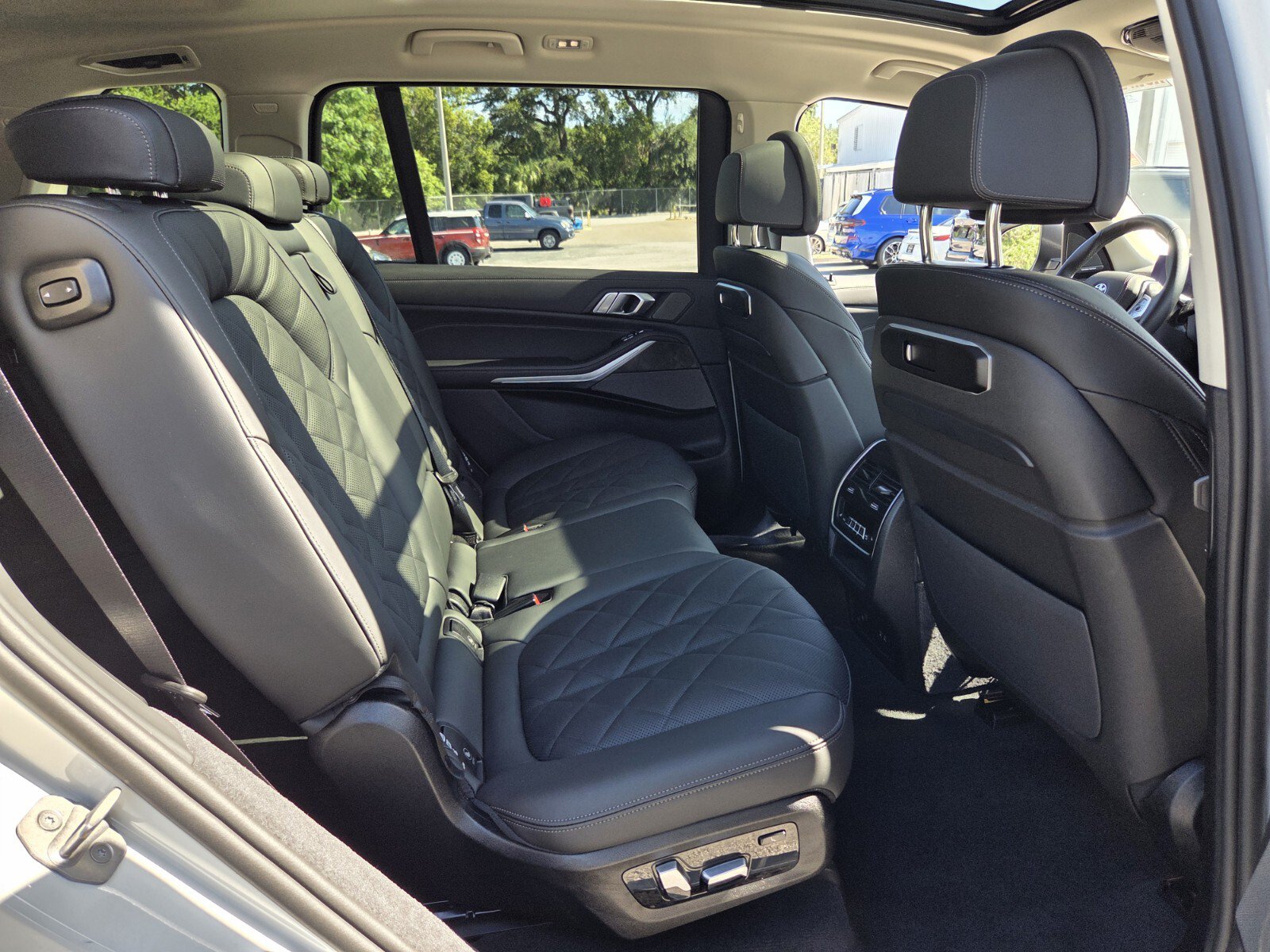 Certified 2026 BMW X7 xDrive40i AWD/4WD image 16