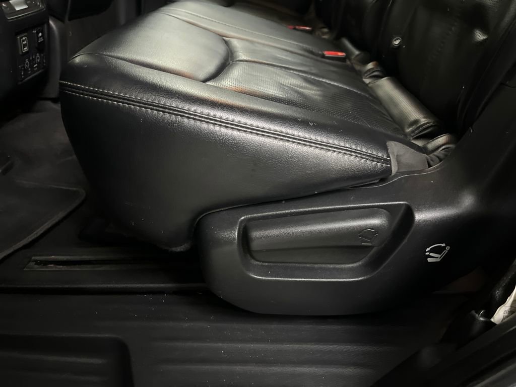 Used 2018 Nissan Pathfinder Platinum image 56