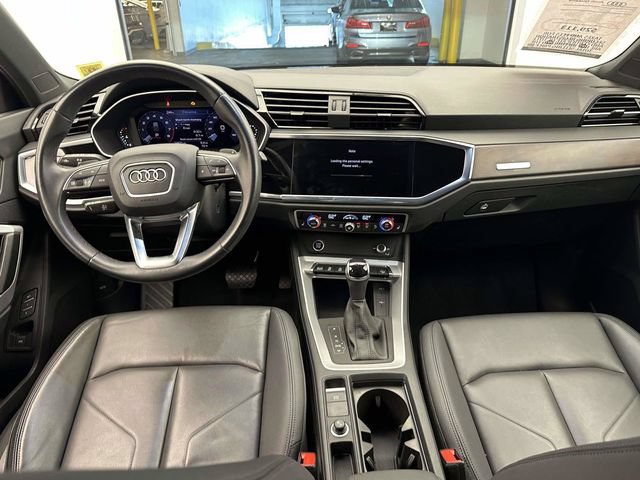 Used 2023 Audi Q3 2.0T Premium w/ Convenience Package AWD/4WD image 15