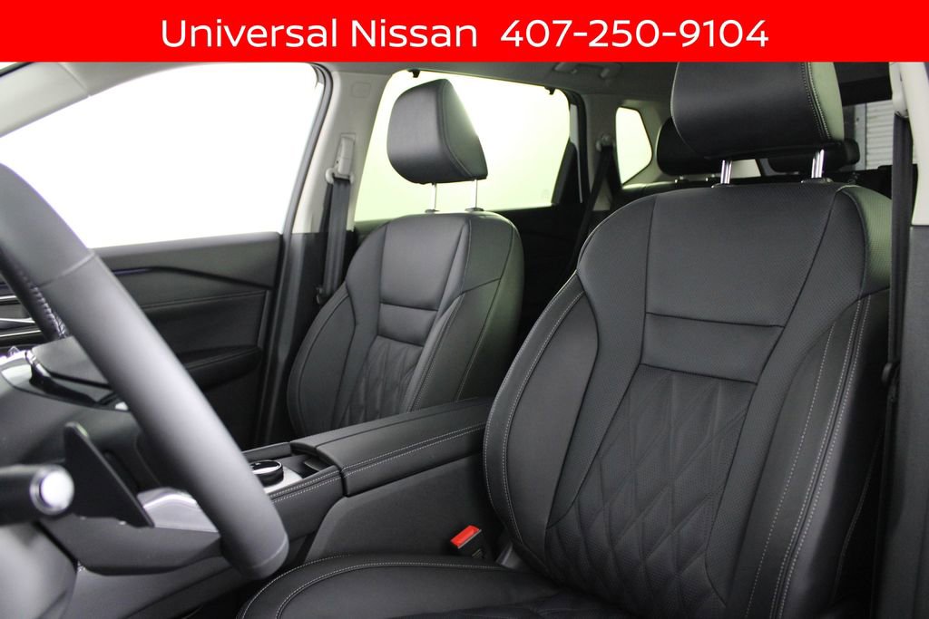 New 2026 Nissan Rogue Platinum w/ Tech Package AWD/4WD image 16