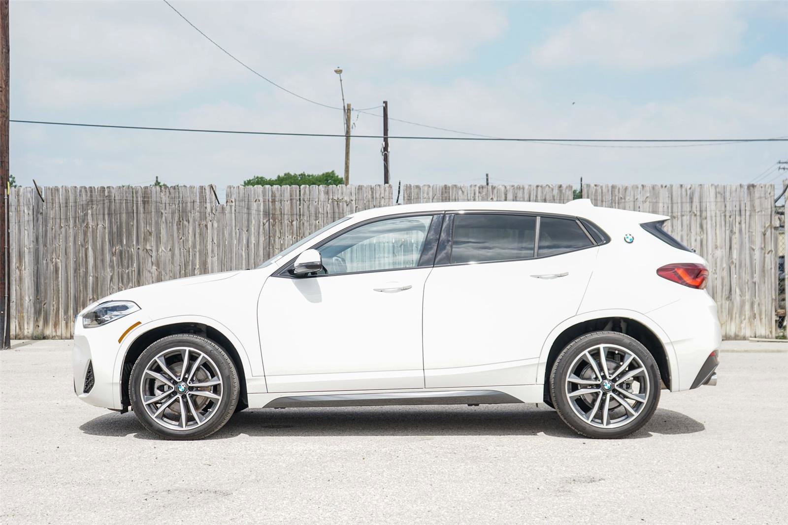 Used 2023 BMW X2 sDrive28i w/ M Sport Package FWD image 7