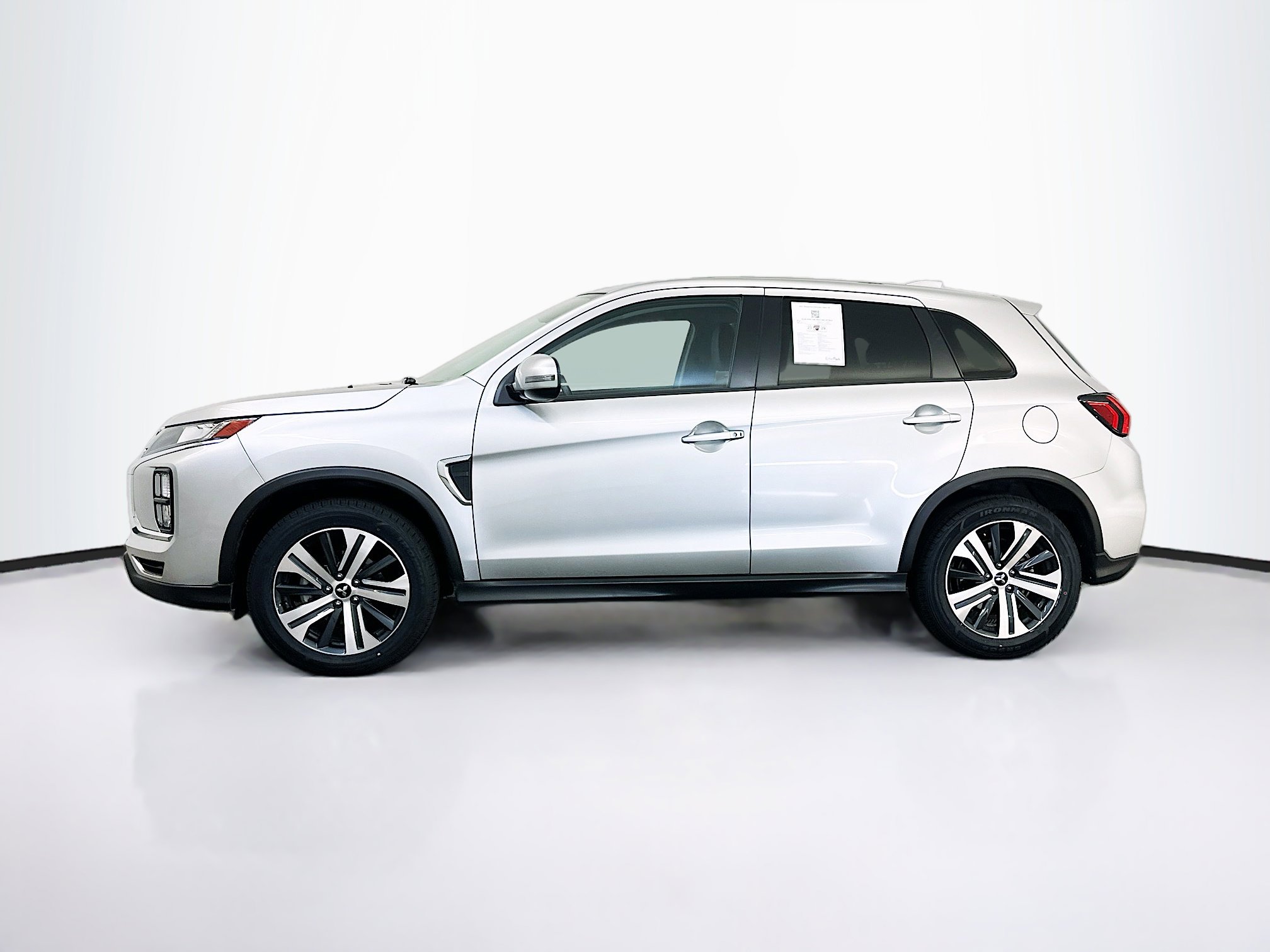Used 2024 Mitsubishi Outlander Sport SE image 4