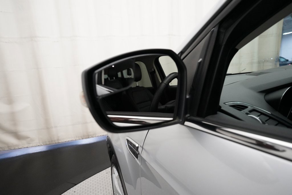 Used 2019 Ford Escape Titanium image 26