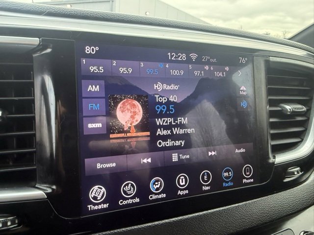 Used 2018 Chrysler Pacifica Touring-L Plus w/ S Appearance Package image 24