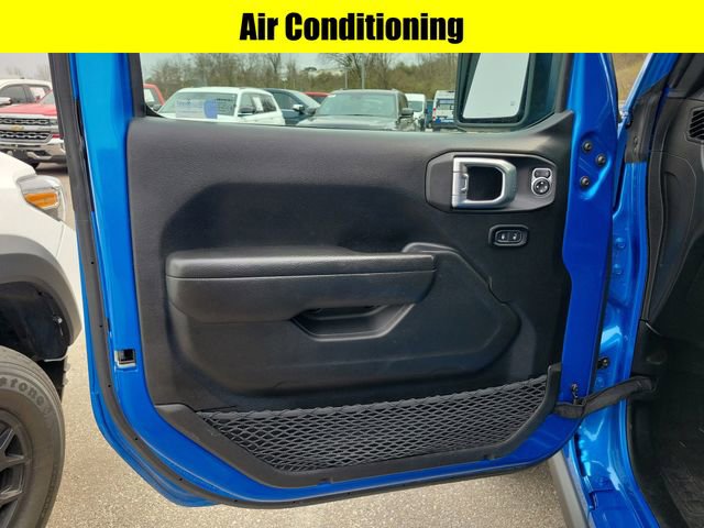 Used 2022 Jeep Wrangler Willys image 19