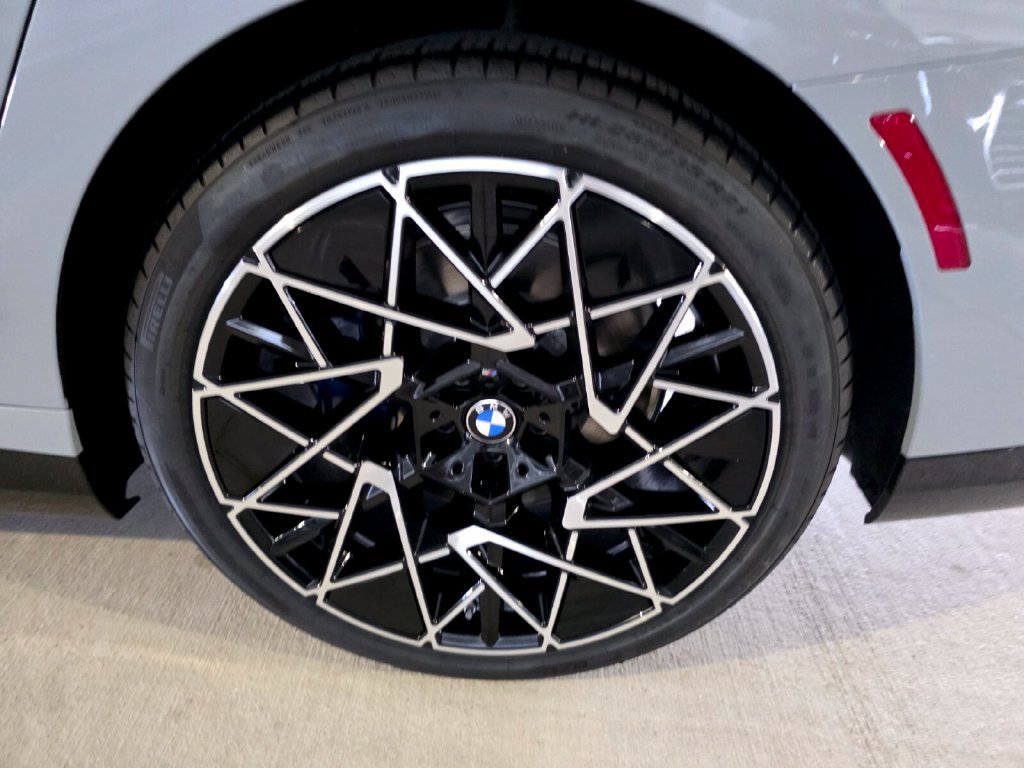 New 2027 BMW 740i w/ M Sport Package RWD image 6