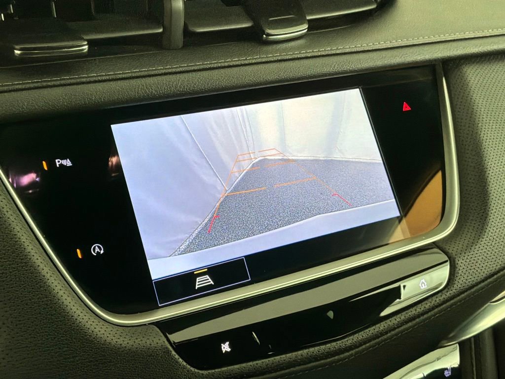 Used 2022 Cadillac XT5 Luxury w/ LPO, Floor Liner Package AWD/4WD image 19