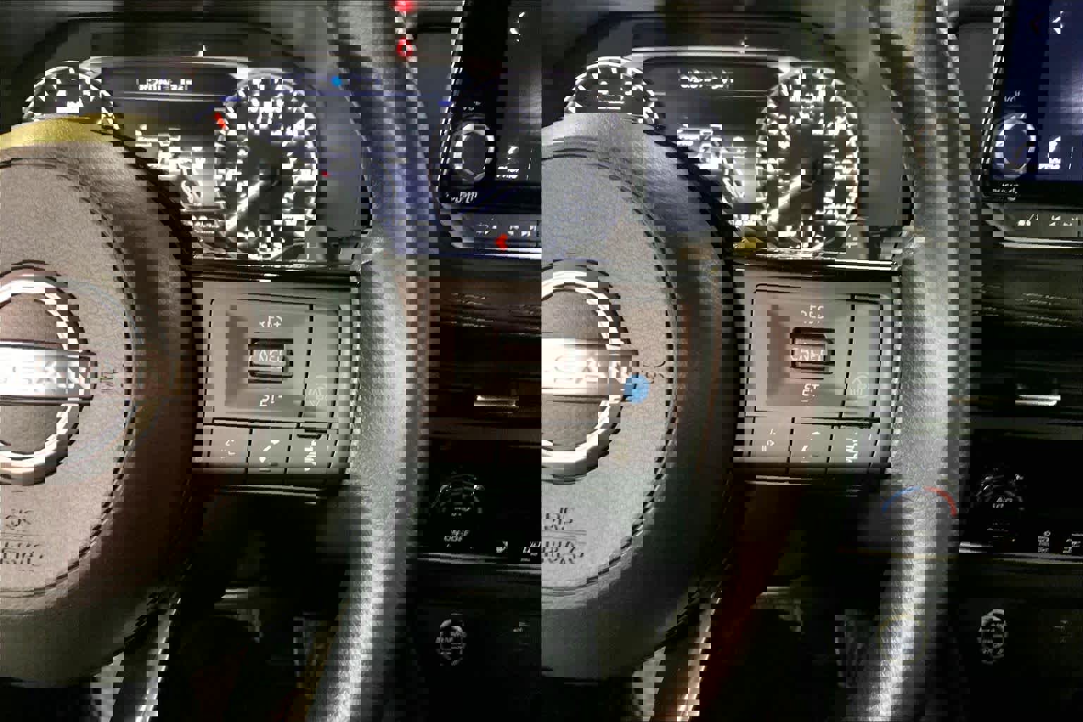 Used 2023 Nissan Rogue SV image 25