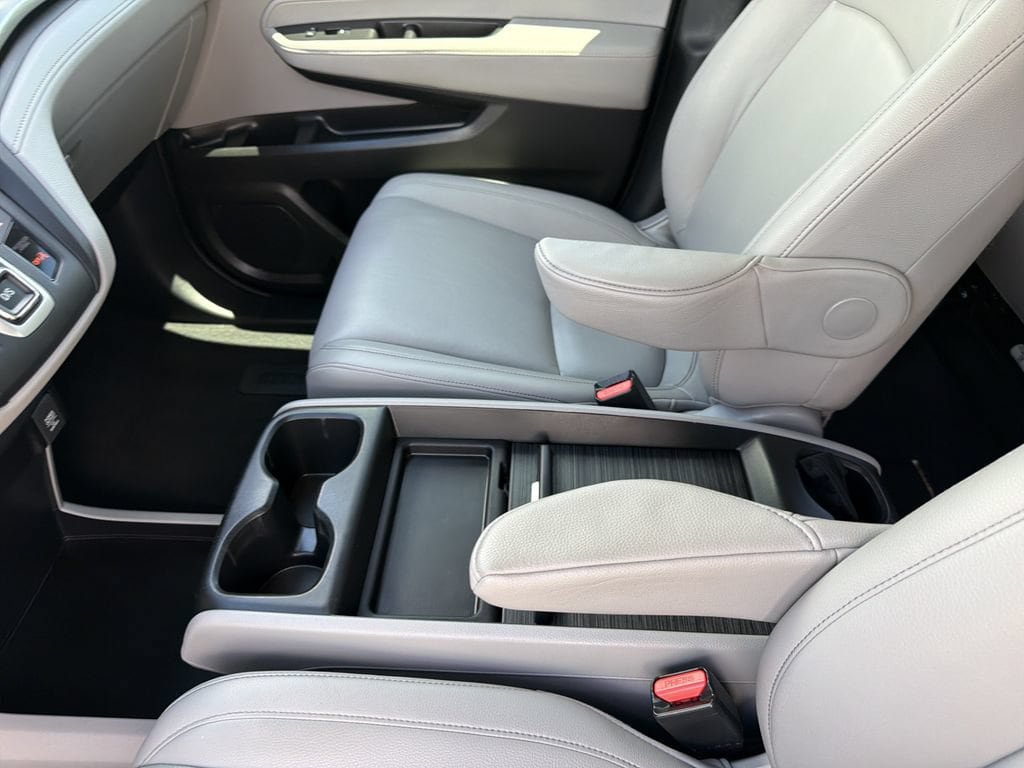 Used 2023 Honda Odyssey EX-L image 21