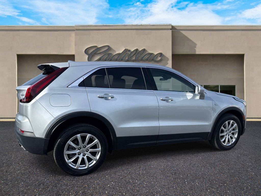 Used 2020 Cadillac XT4 Luxury image 3