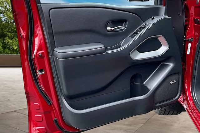 Certified 2024 Nissan Frontier SL RWD image 20