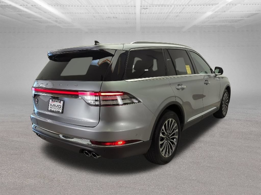 Used 2024 Lincoln Aviator Reserve w/ Equipment Group 201A AWD/4WD image 8