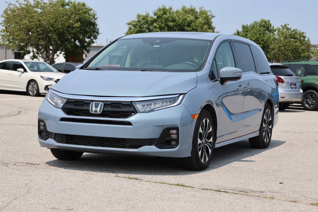 Used 2025 Honda Odyssey Elite image 6