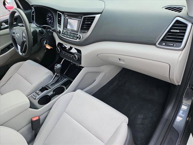 Used 2017 Hyundai Tucson SE w/ SE Popular Package 02 AWD/4WD image 20