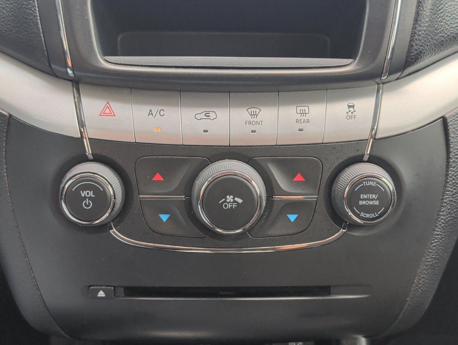 Used 2019 Dodge Journey SE FWD image 19
