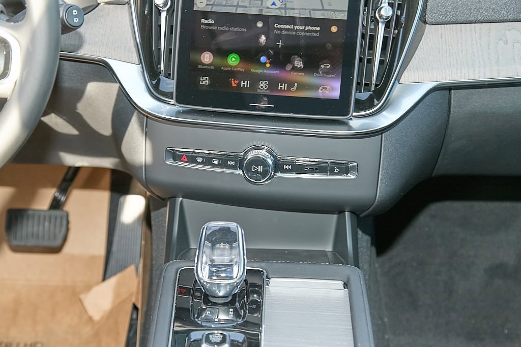 New 2026 Volvo XC90 B6 Ultra image 29