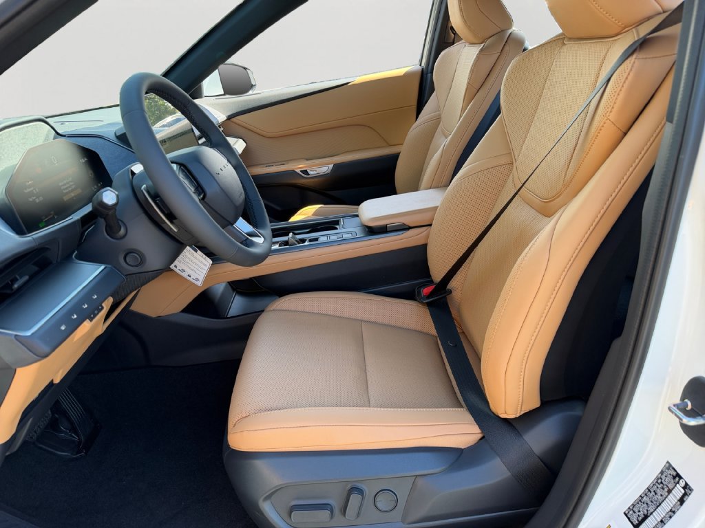 New 2026 Lexus ES 500e AWD/4WD image 13