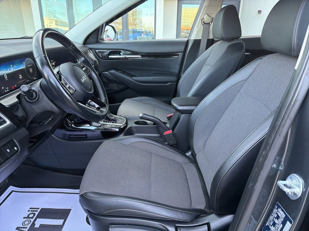 Certified 2024 Kia Seltos S image 29