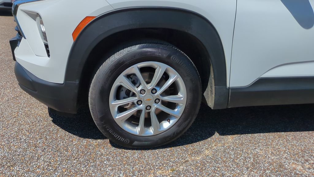 Used 2025 Chevrolet TrailBlazer LS w/ LS Convenience Package image 10