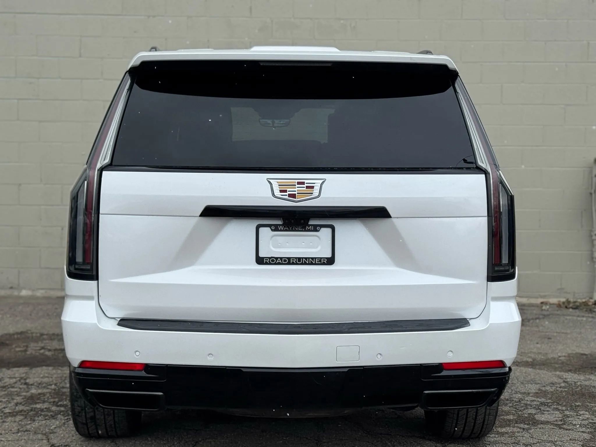 Used 2025 Cadillac Escalade ESV Sport Platinum w/ LPO, Floor Liner Package AWD/4WD image 10