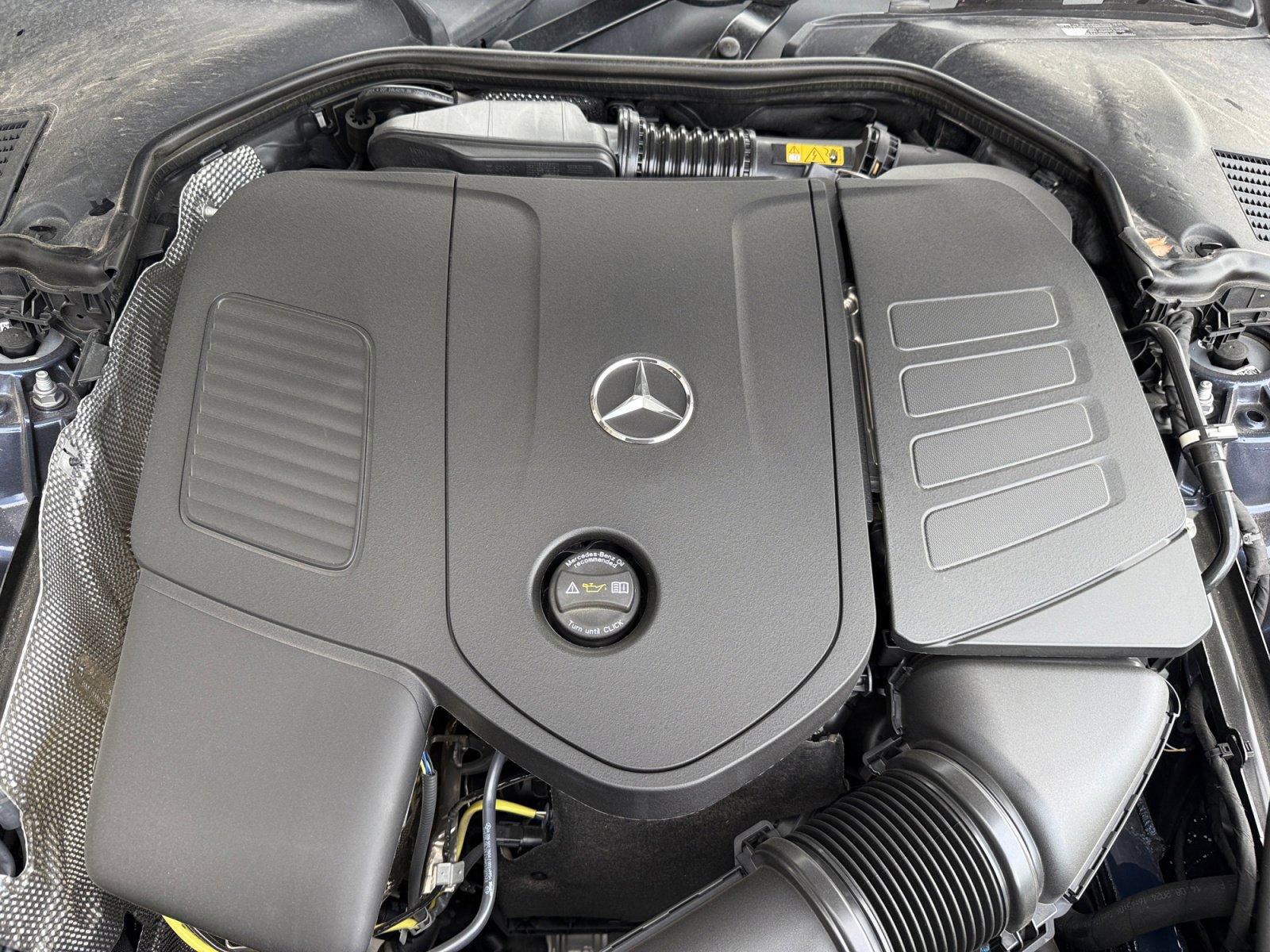 Used 2025 Mercedes-Benz C 300 4MATIC Sedan image 22