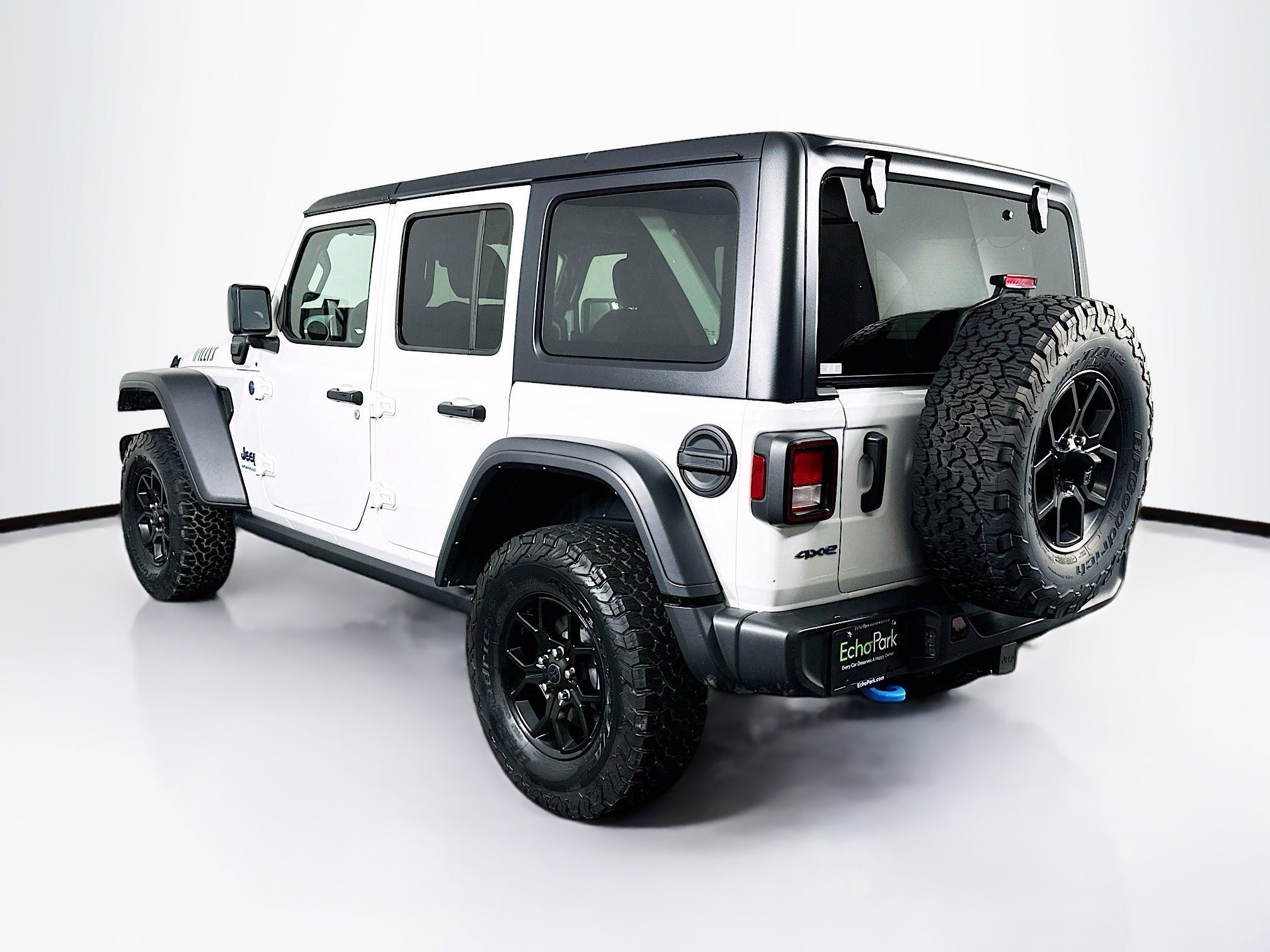 Used 2024 Jeep Wrangler Willys image 5