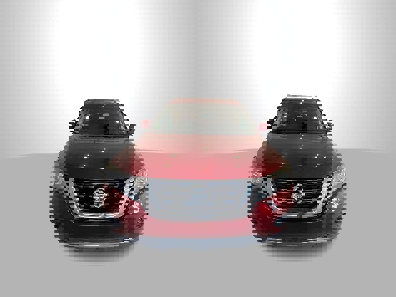 Used 2018 Nissan Pathfinder SV image 3