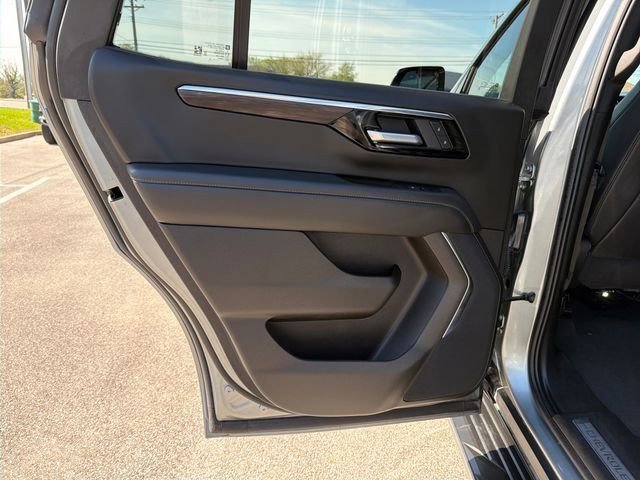 Used 2025 Chevrolet Tahoe LT AWD/4WD image 26